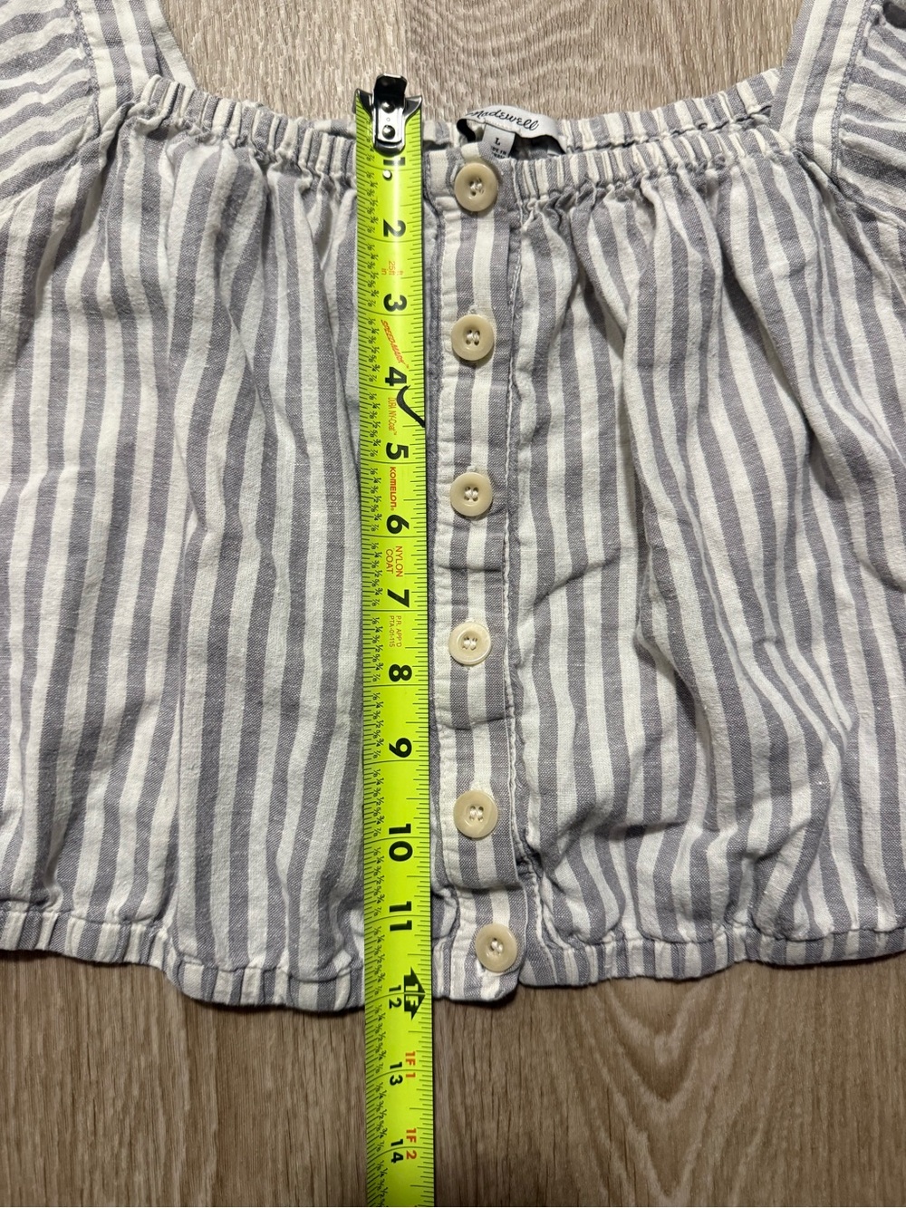 Madewell Striped White and Grey Flutter-Sleeve Button-Front Crop Top LARGE/LG - Picture 10 of 15
